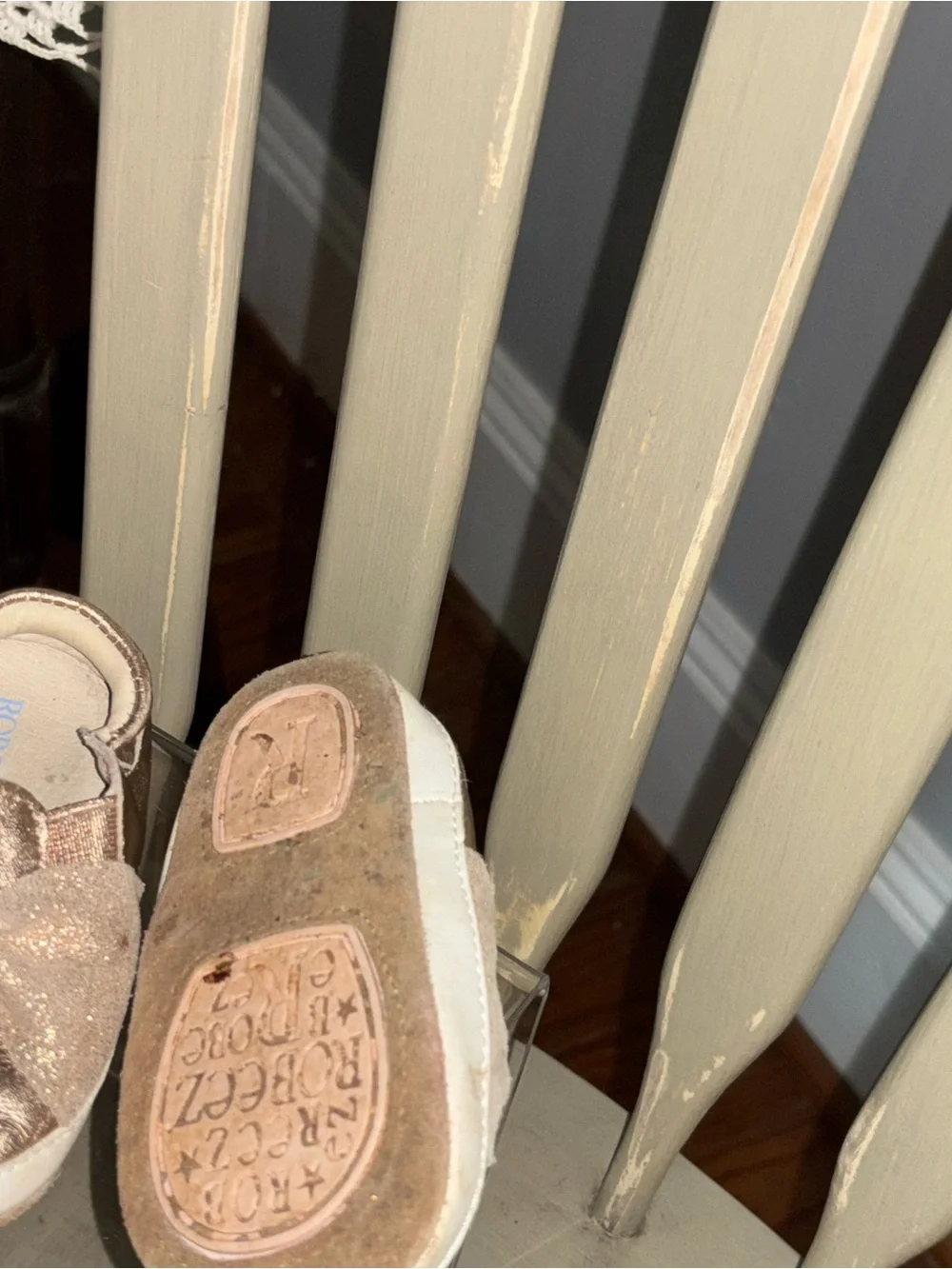 Robeez Metallic Rose  6-12 Gold Bow Slip-Ons